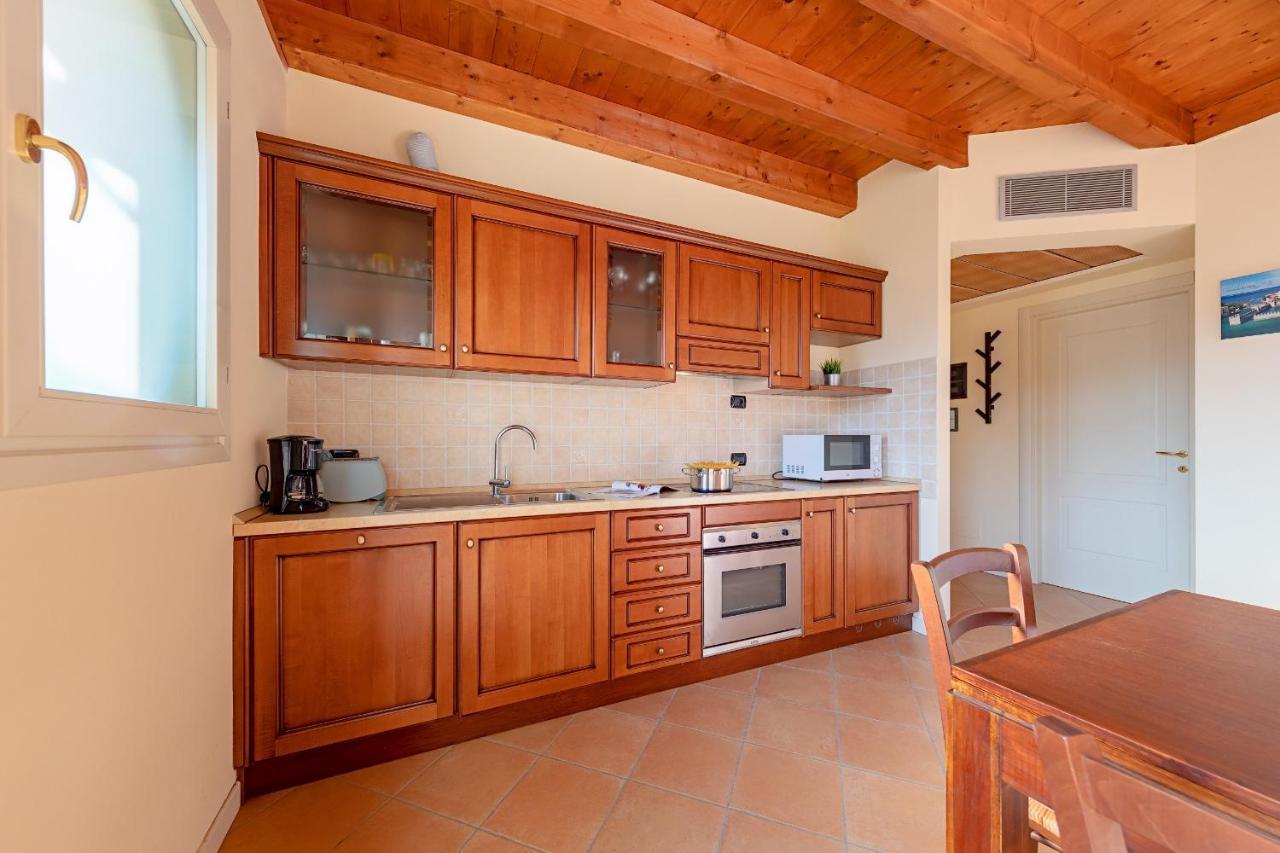 Borgo Del Torchio Apartments By Wonderful Italy Manerba del Garda Exterior foto