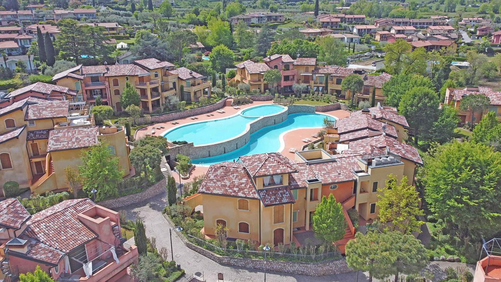 Borgo Del Torchio Apartments By Wonderful Italy Manerba del Garda Exterior foto