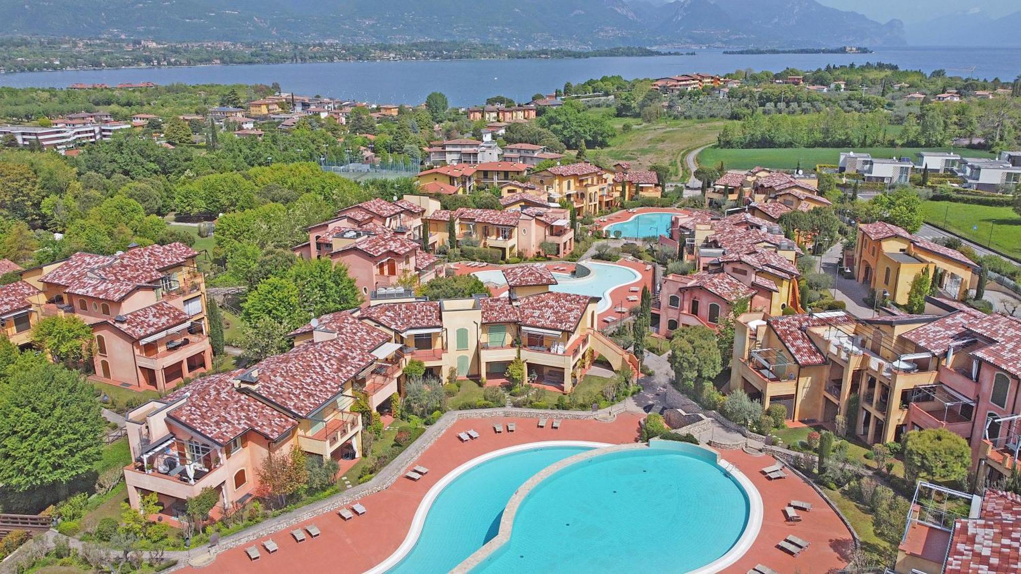 Borgo Del Torchio Apartments By Wonderful Italy Manerba del Garda Exterior foto